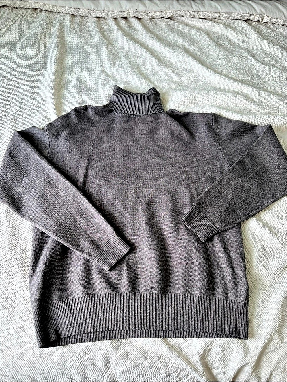 Zara Ribbed Turtleneck in Gray Size Medium